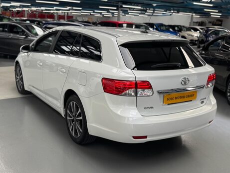Toyota Avensis 2.2 D-CAT Icon Plus Tourer Auto Euro 5 5dr 9