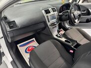 Toyota Avensis 2.2 D-CAT Icon Plus Tourer Auto Euro 5 5dr 24
