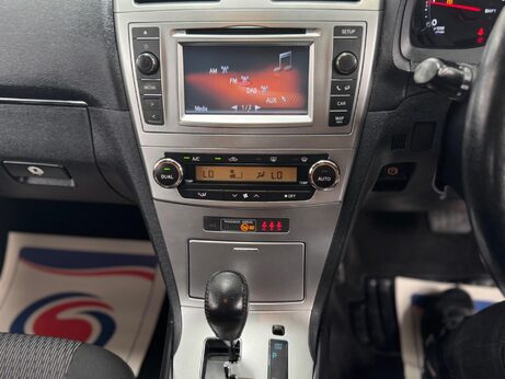 Toyota Avensis 2.2 D-CAT Icon Plus Tourer Auto Euro 5 5dr 26
