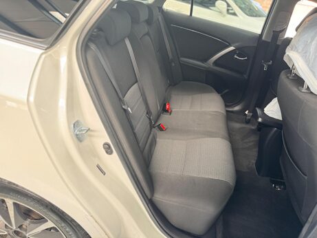 Toyota Avensis 2.2 D-CAT Icon Plus Tourer Auto Euro 5 5dr 23
