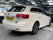Toyota Avensis 2.2 D-CAT Icon Plus Tourer Auto Euro 5 5dr 17