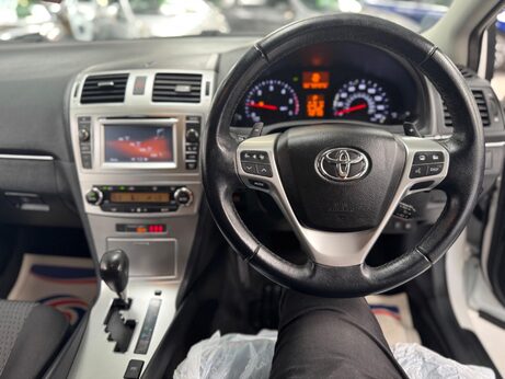 Toyota Avensis 2.2 D-CAT Icon Plus Tourer Auto Euro 5 5dr 24