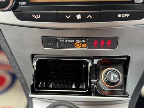 Toyota Avensis 2.2 D-CAT Icon Plus Tourer Auto Euro 5 5dr 35