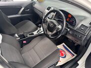 Toyota Avensis 2.2 D-CAT Icon Plus Tourer Auto Euro 5 5dr 23