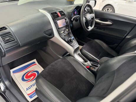Toyota Auris 1.8 VVT-h T Spirit CVT Euro 5 (s/s) 5dr 19