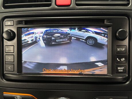 Toyota Auris 1.8 VVT-h T Spirit CVT Euro 5 (s/s) 5dr 37