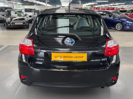 Toyota Auris 1.8 VVT-h T Spirit CVT Euro 5 (s/s) 5dr 15