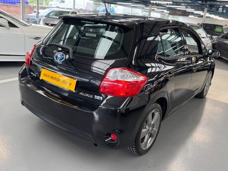 Toyota Auris 1.8 VVT-h T Spirit CVT Euro 5 (s/s) 5dr 16