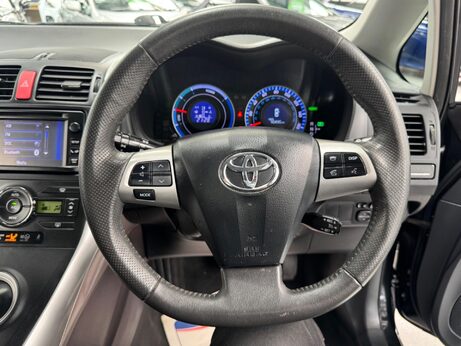 Toyota Auris 1.8 VVT-h T Spirit CVT Euro 5 (s/s) 5dr 35