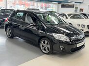 Toyota Auris 1.8 VVT-h T Spirit CVT Euro 5 (s/s) 5dr 4