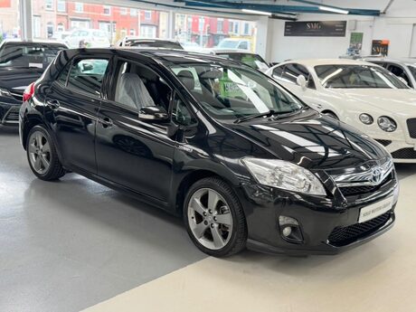 Toyota Auris 1.8 VVT-h T Spirit CVT Euro 5 (s/s) 5dr 4