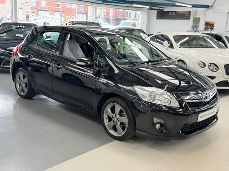 Toyota Auris 1.8 VVT-h T Spirit CVT Euro 5 (s/s) 5dr 83