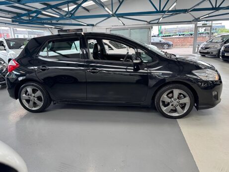 Toyota Auris 1.8 VVT-h T Spirit CVT Euro 5 (s/s) 5dr 15