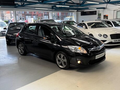 Toyota Auris 1.8 VVT-h T Spirit CVT Euro 5 (s/s) 5dr 77