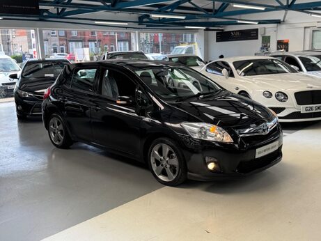 Toyota Auris 1.8 VVT-h T Spirit CVT Euro 5 (s/s) 5dr 73