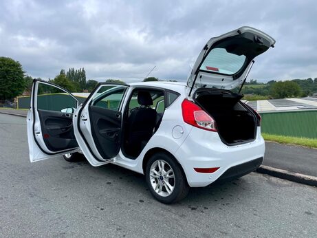Ford Fiesta 1.25 Zetec Euro 6 5dr 11