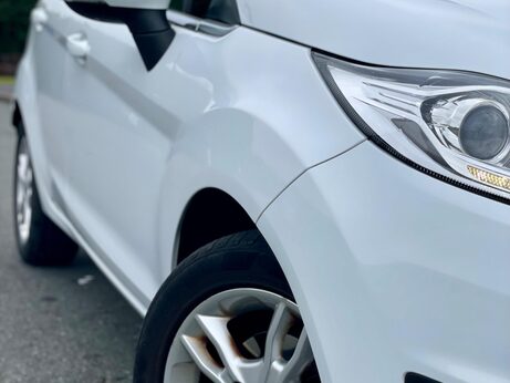 Ford Fiesta 1.25 Zetec Euro 6 5dr 3