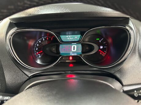 Renault Captur 0.9 TCe ENERGY Dynamique S Nav Euro 6 (s/s) 5dr 28