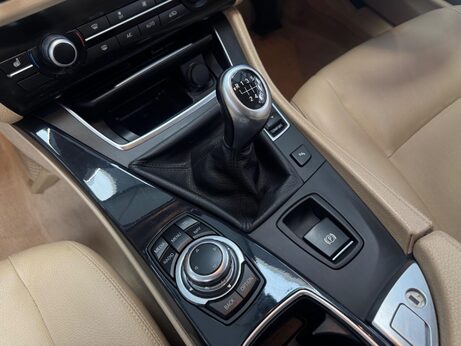BMW 5 Series 2.0 520d SE Euro 6 (s/s) 4dr 15