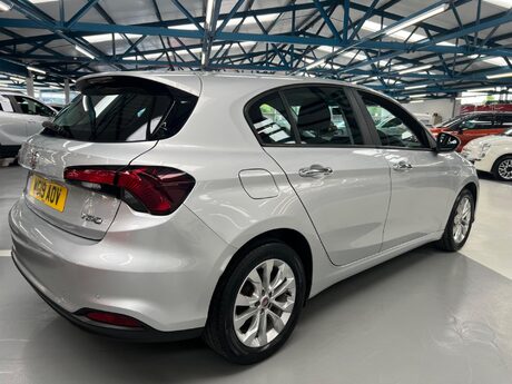 Fiat Tipo 1.4 MPI Easy Plus Euro 6 5dr 8