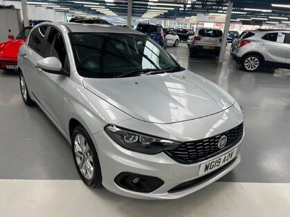 Fiat Tipo 1.4 MPI Easy Plus Euro 6 5dr