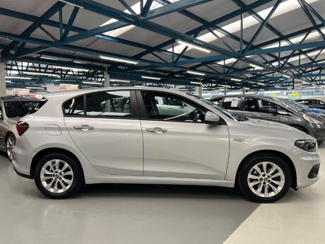 Fiat Tipo 1.4 MPI Easy Plus Euro 6 5dr 7