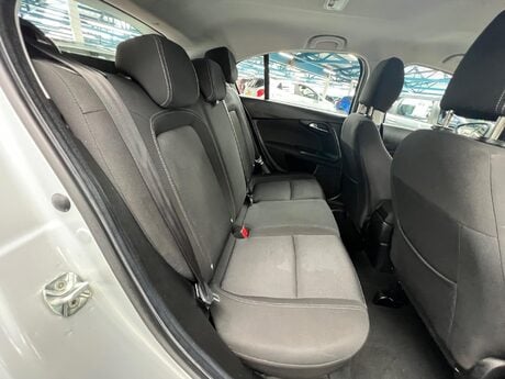 Fiat Tipo 1.4 MPI Easy Plus Euro 6 5dr 11