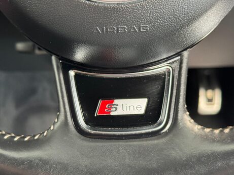 Audi A6 2.0 TDI ultra Black Edition S Tronic Euro 6 (s/s) 4dr 44
