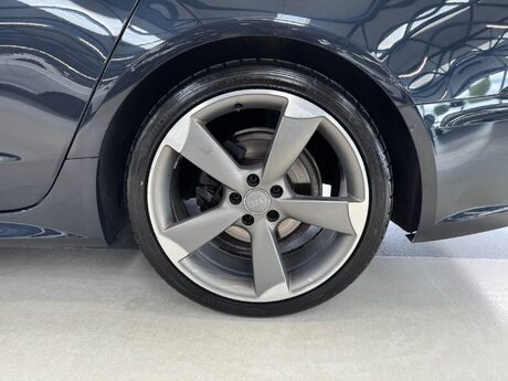 Audi A6 2.0 TDI ultra Black Edition S Tronic Euro 6 (s/s) 4dr 88