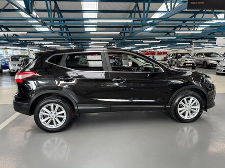 Nissan Qashqai 1.5 dCi Acenta Premium 2WD Euro 5 (s/s) 5dr 21