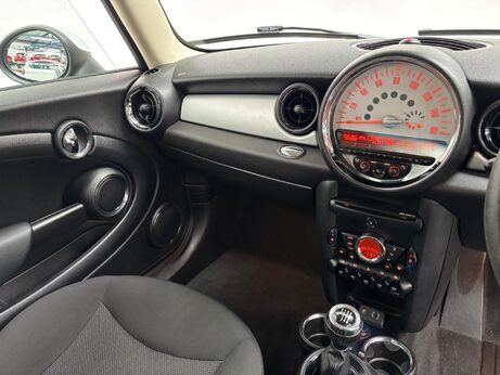 Mini Hatch 1.6 One Euro 5 3dr 56