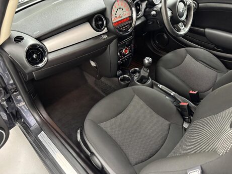 Mini Hatch 1.6 One Euro 5 3dr 75