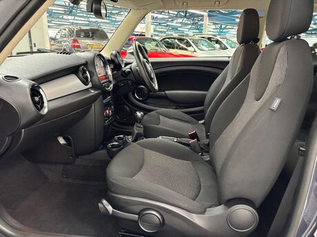 Mini Hatch 1.6 One Euro 5 3dr 77
