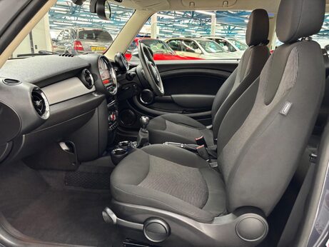 Mini Hatch 1.6 One Euro 5 3dr 73