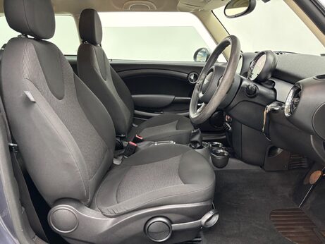 Mini Hatch 1.6 One Euro 5 3dr 47