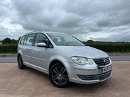 Volkswagen Touran SE TDI 1