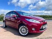 Ford Fiesta TITANIUM 1