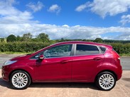 Ford Fiesta TITANIUM 2