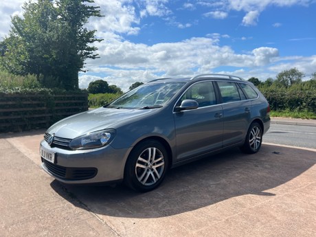 Volkswagen Golf SE TDI 6