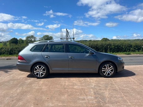 Volkswagen Golf SE TDI 8