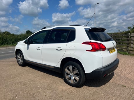 Peugeot 2008 ALLURE 16