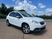 Peugeot 2008 ALLURE 1