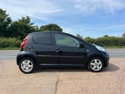 Peugeot 107 ALLURE 15