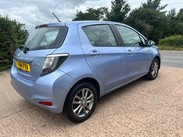 Toyota Yaris VVT-I ICON PLUS 11