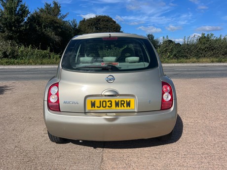 Nissan Micra S 9