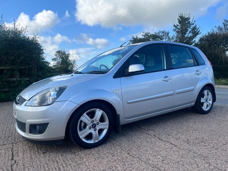 Ford Fiesta ZETEC CLIMATE TDCI 6