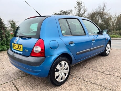 Renault Clio EXPRESSION PLUS 16V QUICKSHIFT 5 1