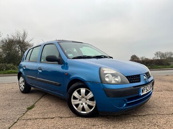 Renault Clio EXPRESSION PLUS 16V QUICKSHIFT 5