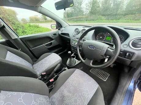 Ford Fiesta STYLE 16V 3