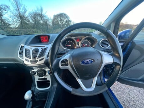 Ford Fiesta ZETEC TDCI 13